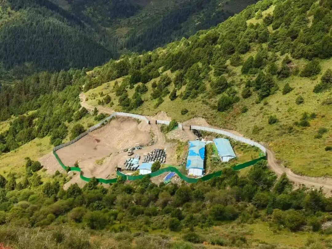 破局大斜度深孔！四川白玉ZK3903钻孔圆满终孔 华锋钻探以先进工艺立行业标杆，以实干协同彰显勘探担当