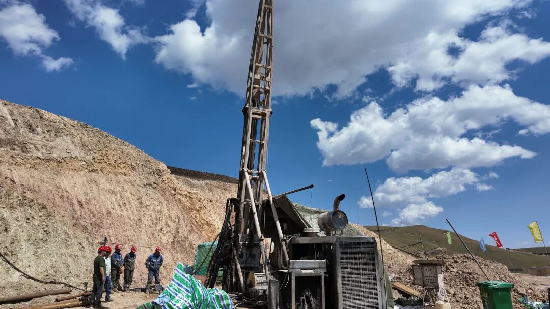 攻坚“金山”深处 锻造西北钻探标杆|华锋钻探新疆特克斯博故图金矿钻探项目书写高质量发展新篇章